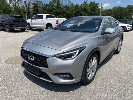 Infiniti Q30 AWD 2.2 D Infiniti Q30 AWD 2.2 D