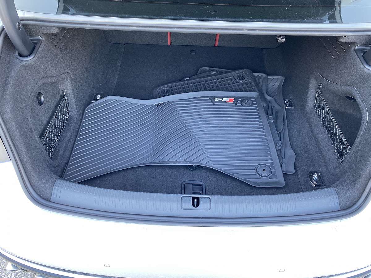 Audi S4 3.0TFSI Audi S4 3.0TFSI