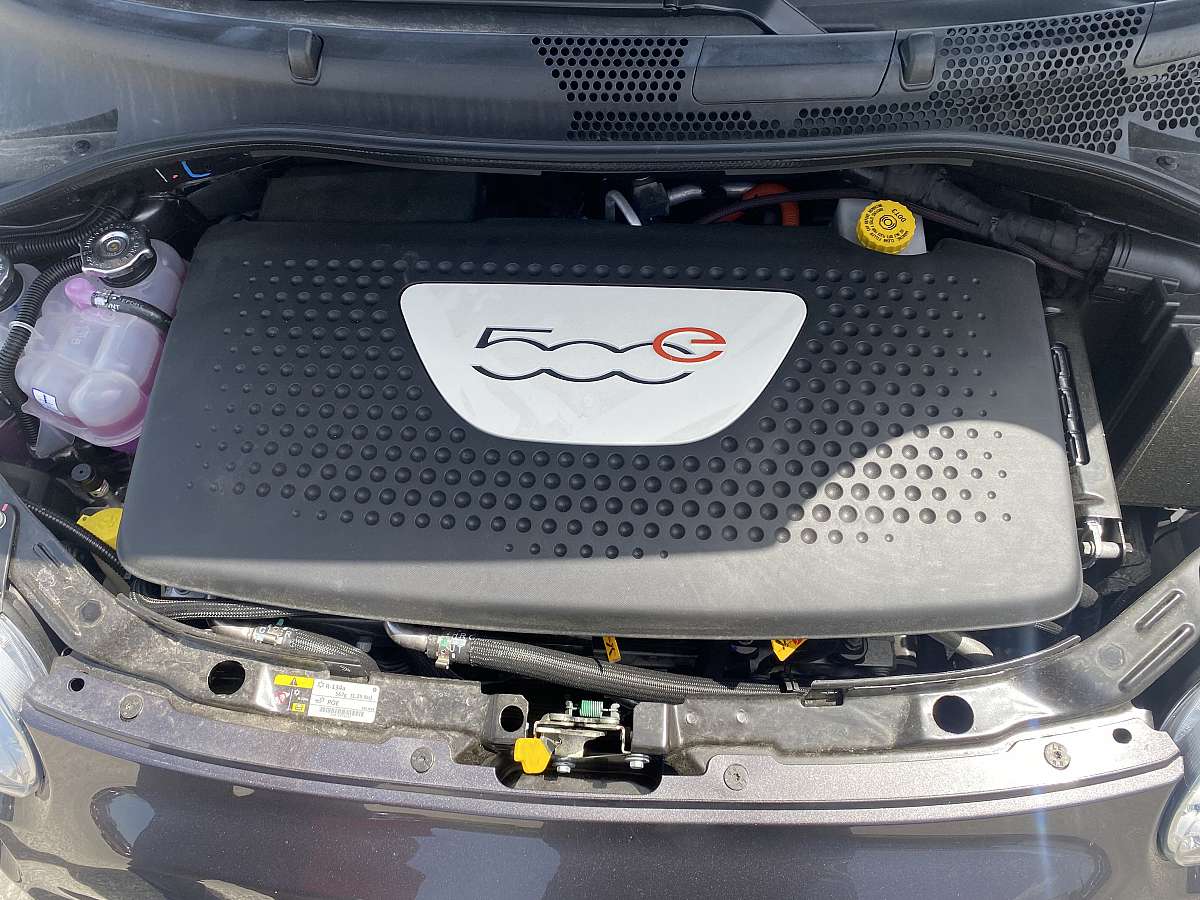 FIAT 500E FIAT 500E