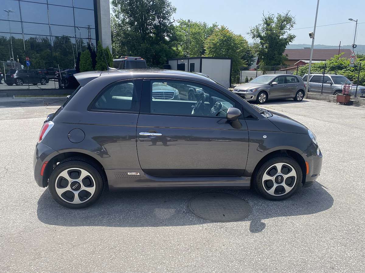 FIAT 500E FIAT 500E