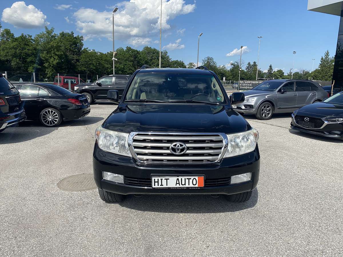Toyota Land Cruiser 200 V8 D Toyota Land Cruiser 200 V8 D