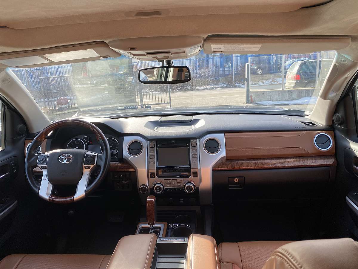 Toyota Tundra 1794