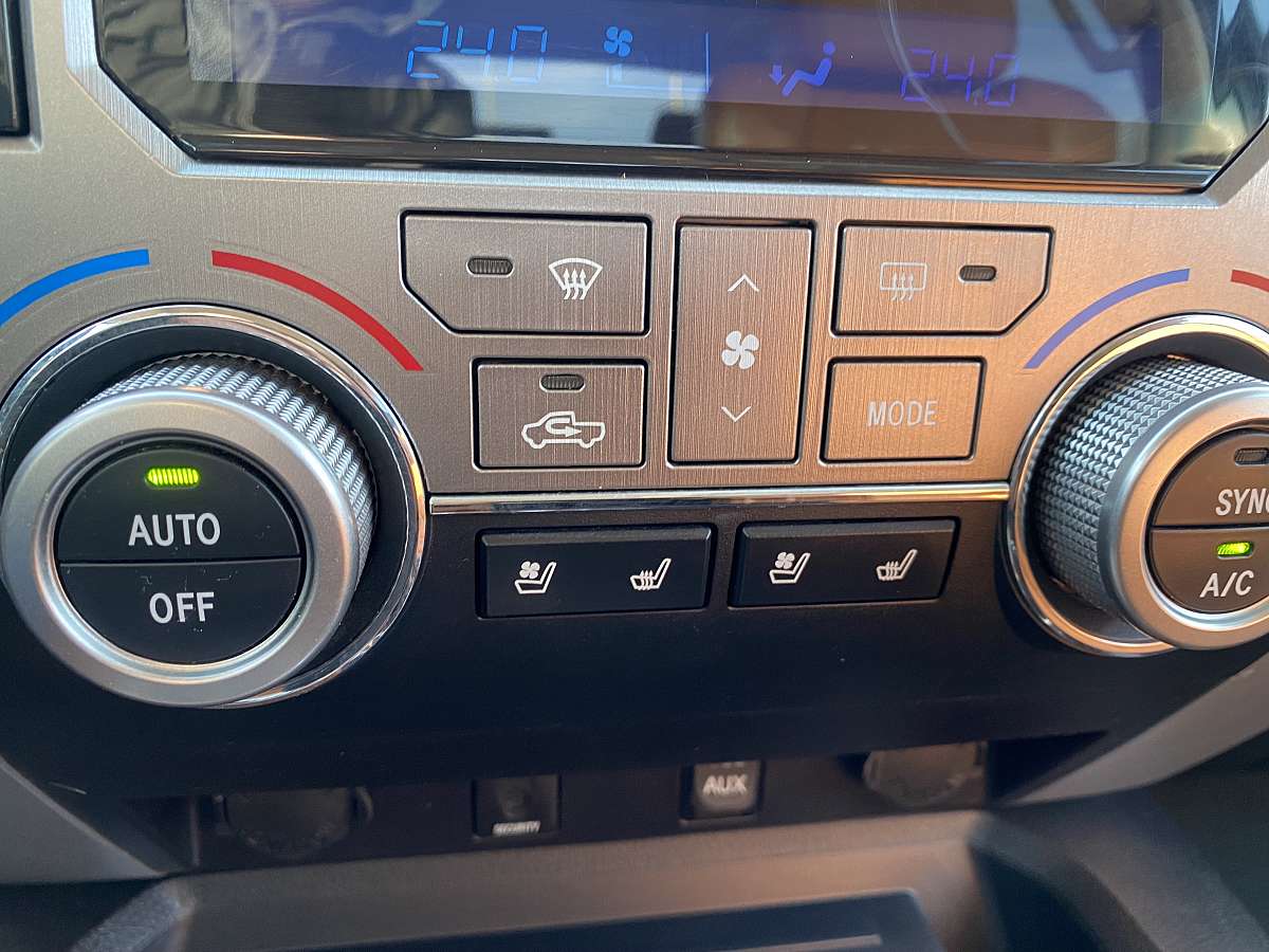 Toyota Tundra 1794