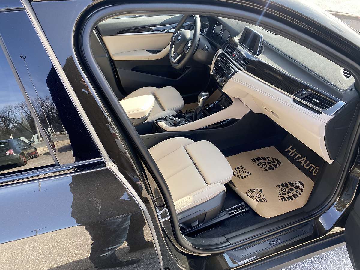 BMW X2 28i