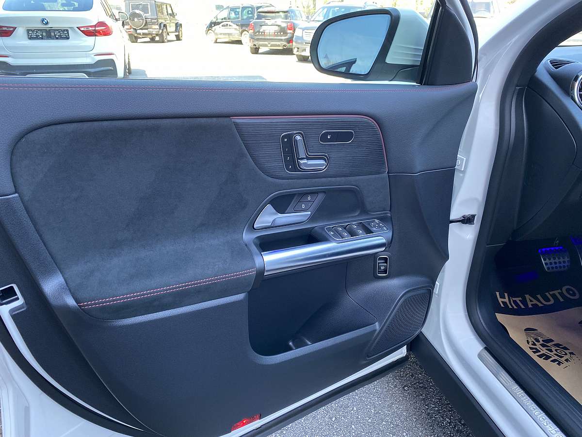Mercedes-Benz GLA 250 4Matic Mercedes-Benz GLA 250 4Matic