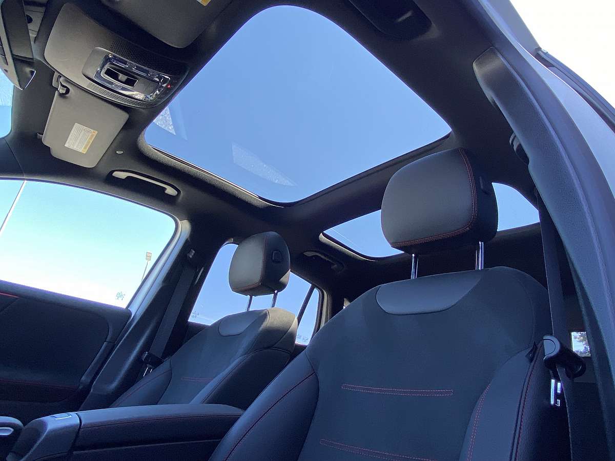 Mercedes-Benz GLA 250 4Matic Mercedes-Benz GLA 250 4Matic