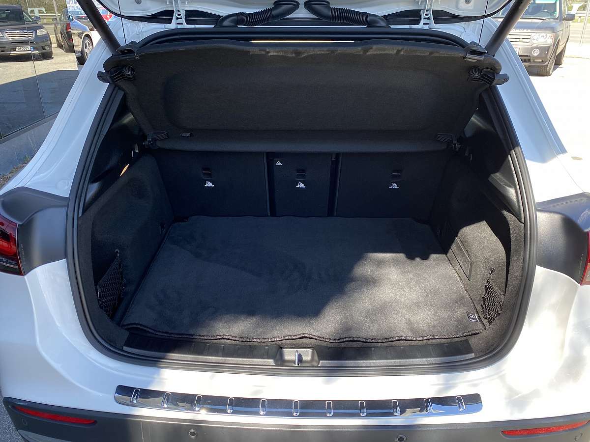 Mercedes-Benz GLA 250 4Matic Mercedes-Benz GLA 250 4Matic
