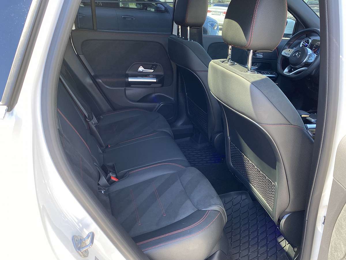 Mercedes-Benz GLA 250 4Matic Mercedes-Benz GLA 250 4Matic