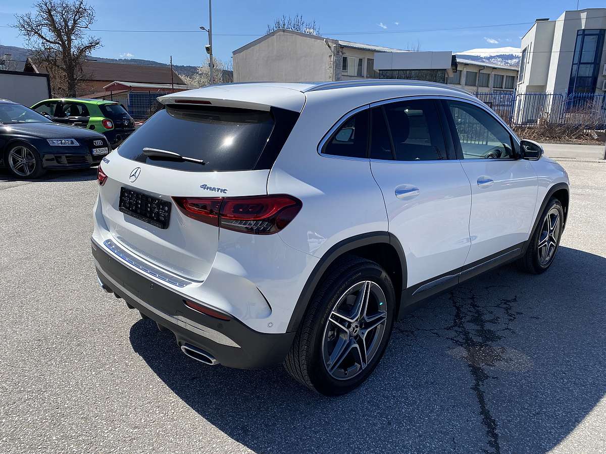 Mercedes-Benz GLA 250 4Matic Mercedes-Benz GLA 250 4Matic