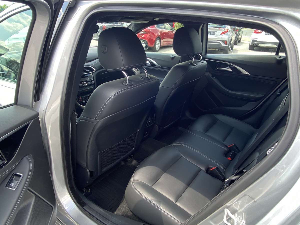 Infiniti Q30 AWD 2.2 D