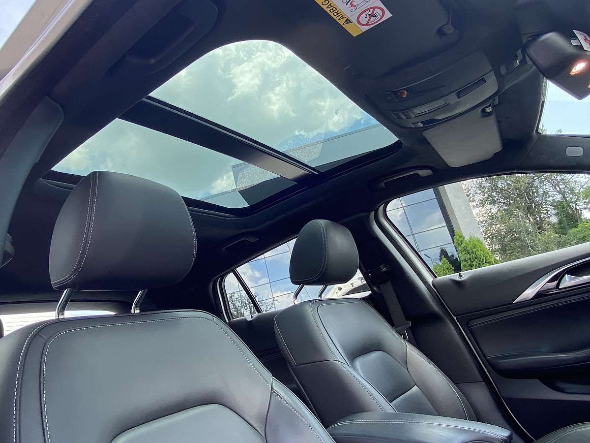 Infiniti Q30 AWD 2.2 D