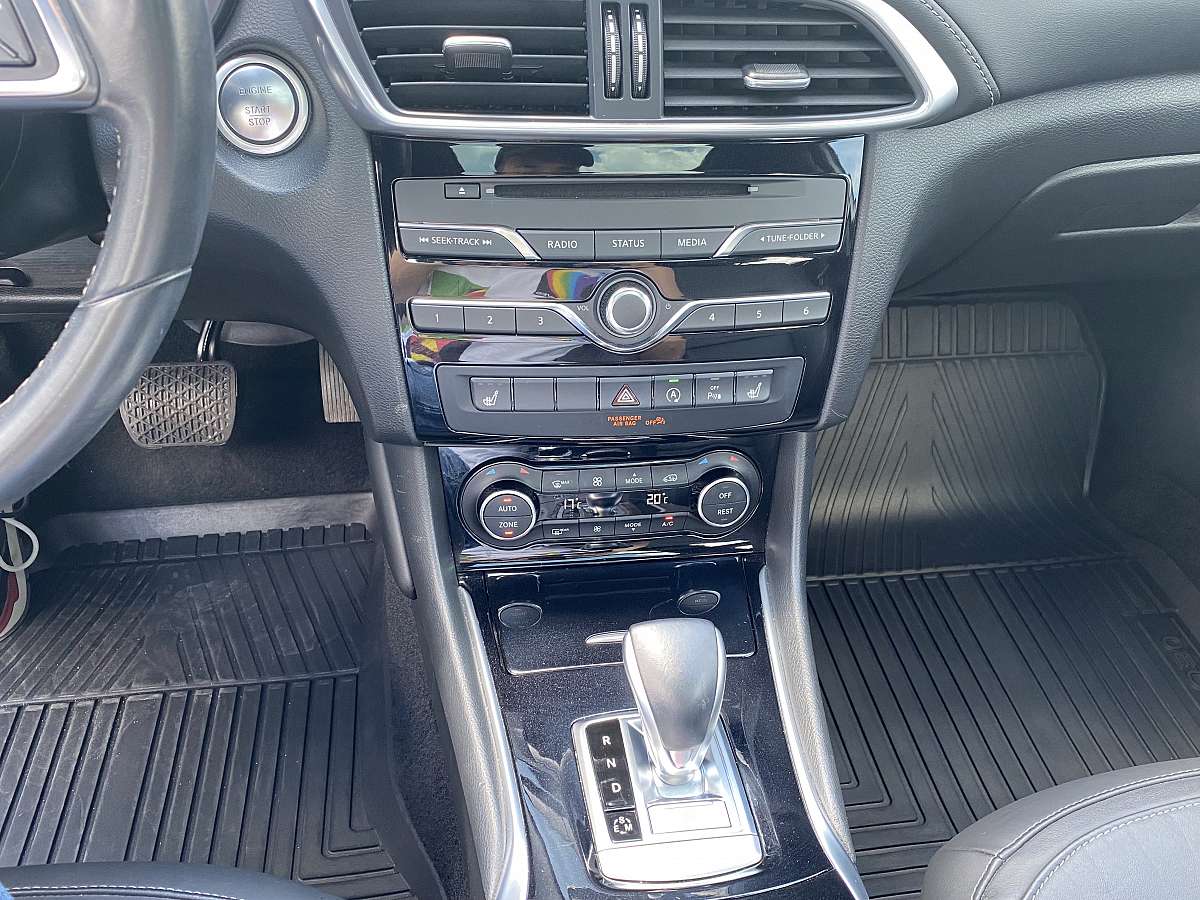 Infiniti Q30 AWD 2.2 D