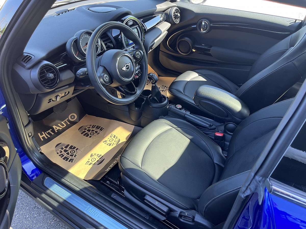 MINI Cooper 1.5 Automatic MINI Cooper 1.5 Automatic