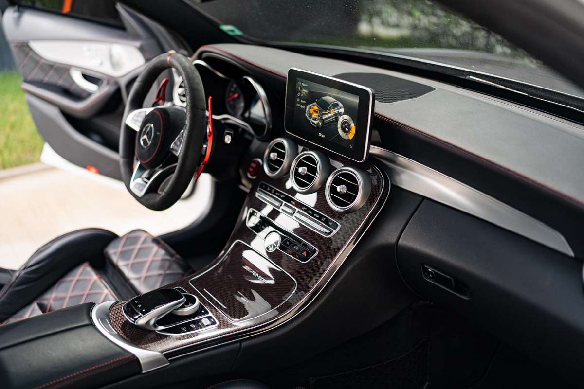 Mercedes - Benz C63s
