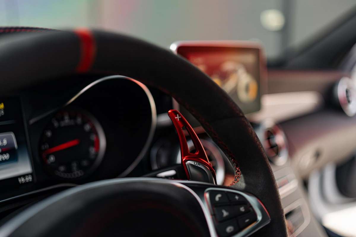 Mercedes - Benz C63s