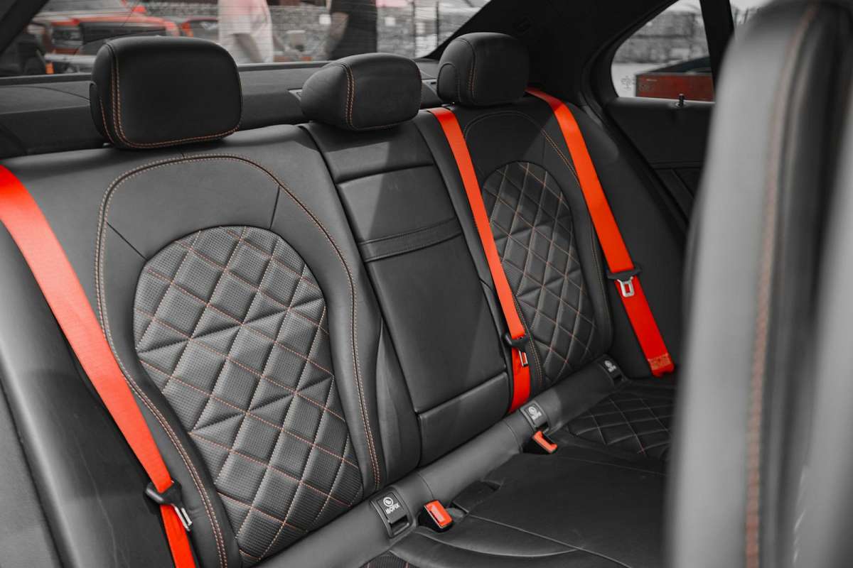 Mercedes - Benz C63s