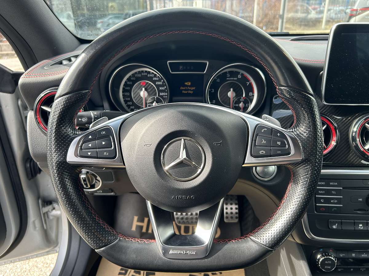 Mercedes - Benz CLA 45 AMG