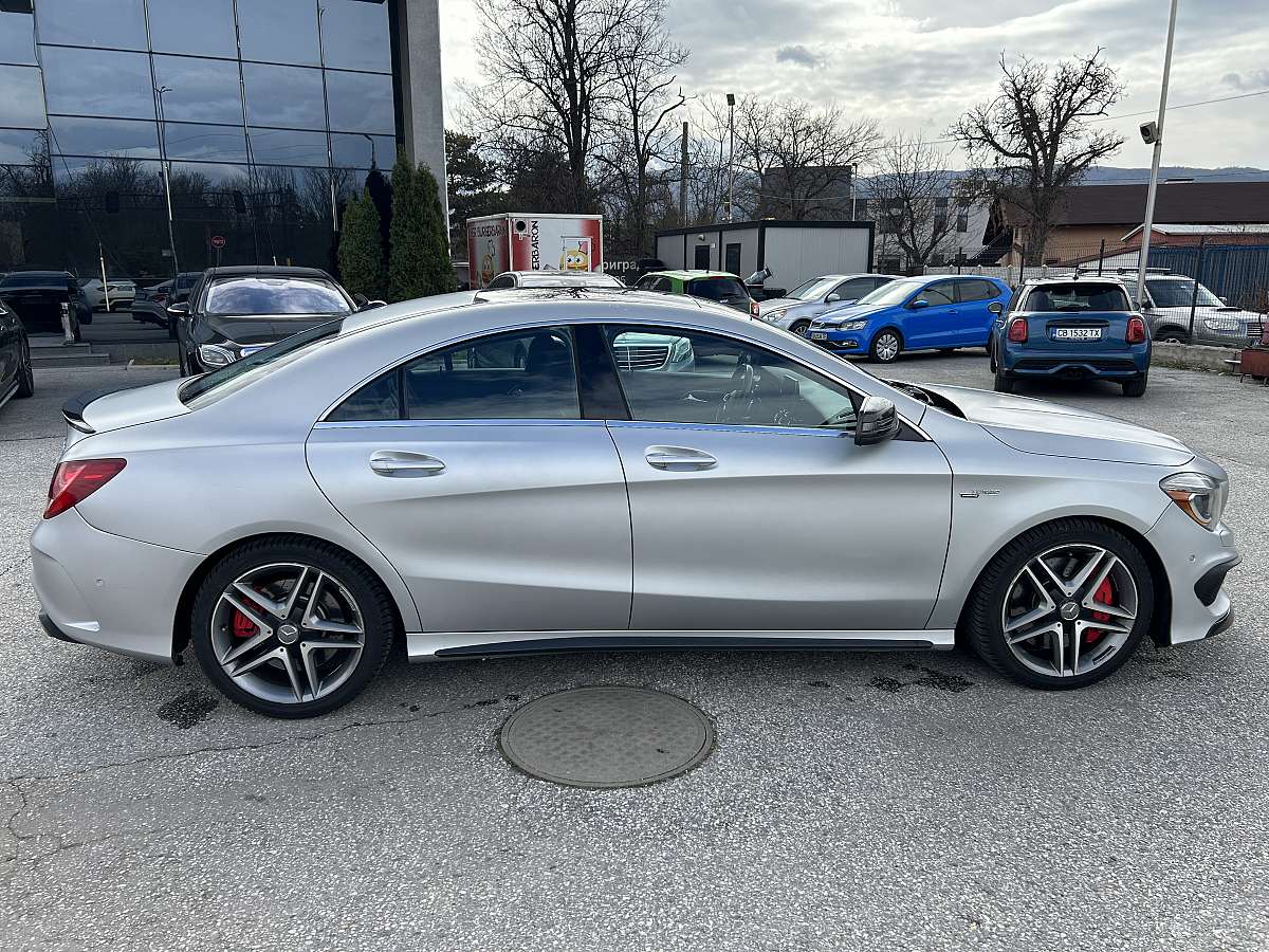 Mercedes - Benz CLA 45 AMG