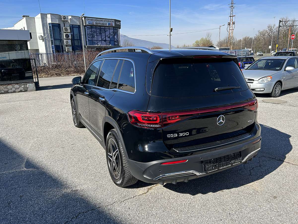 Mercedes-Benz EQB 300 4Matic AMG Mercedes-Benz EQB 300 4Matic AMG