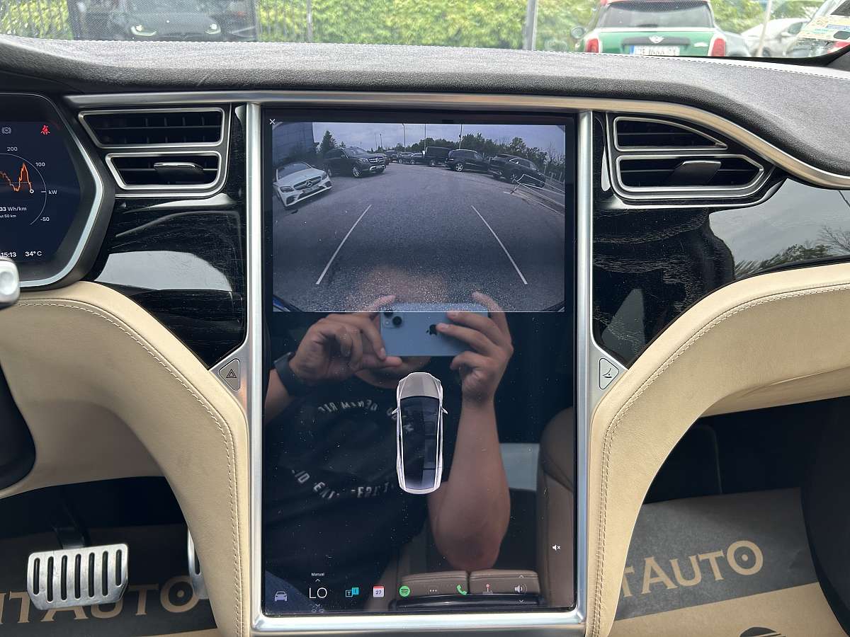 Tesla P100 D