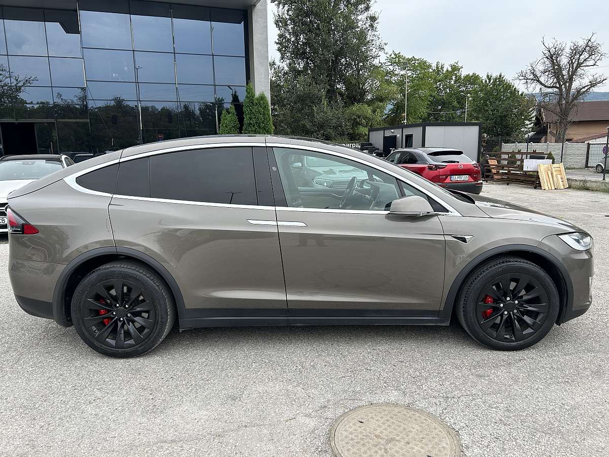Tesla P100 D