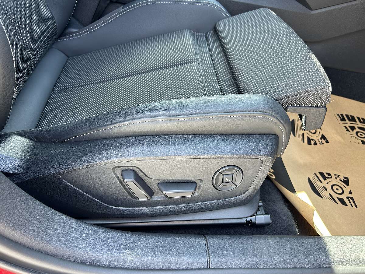 Audi A3 40e S Line Matrix