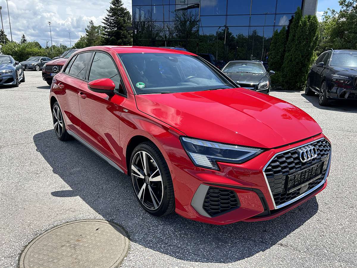 Audi A3 40e S Line Matrix