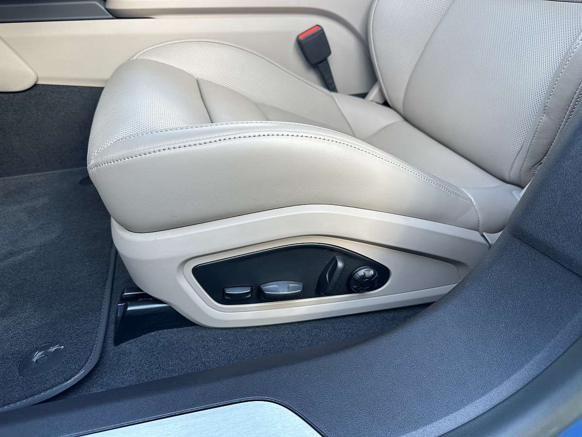 porsche taycan 4S Cross