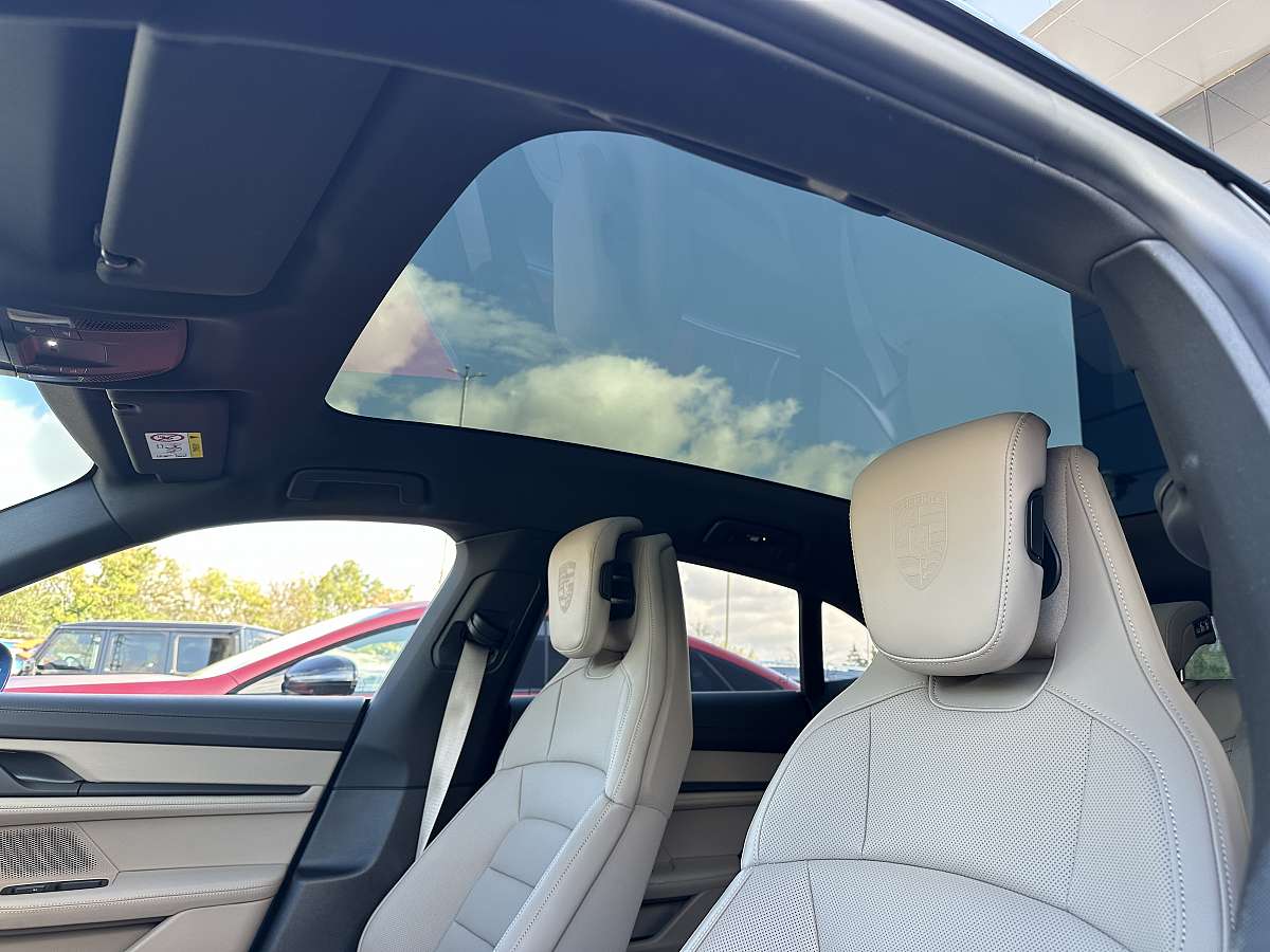 porsche taycan 4S Cross