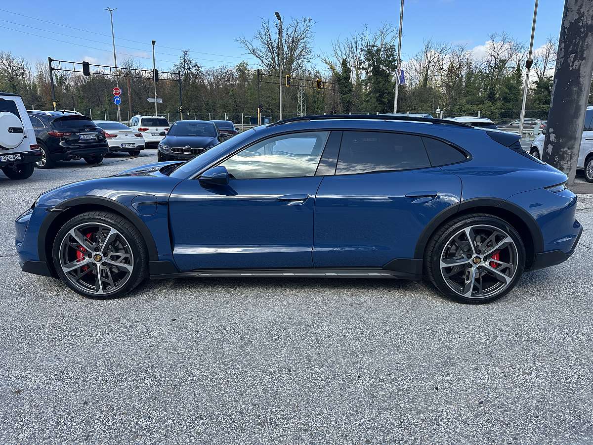 porsche taycan 4S Cross